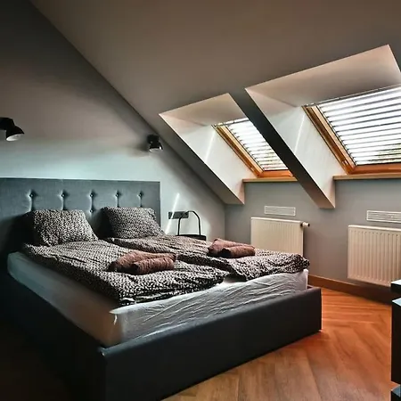 Domillion New Modern Old Town 14 Ppl U2c2 Casa vacanze